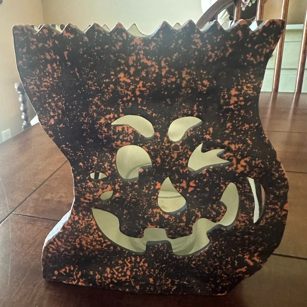 PartyLite Halloween Porcelain Jack-o-lantern Tea Light Luminary Holder